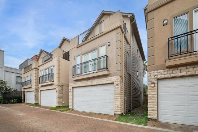 3041 Clinton Dr, Houston, TX 77020 - photo 2