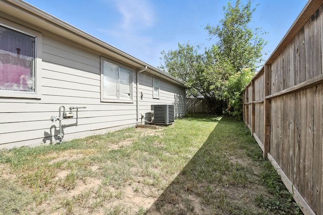2203 Chalet Rd, Houston, TX 77038 - photo 26