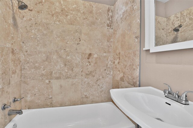 1320 W Pierce St, Houston, TX 77019 - photo 16