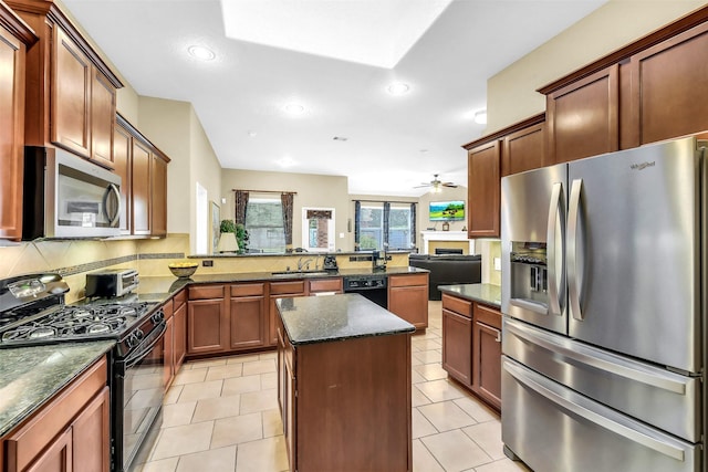 12423 Cove Springs Dr, Cypress, TX 77433 - photo 14