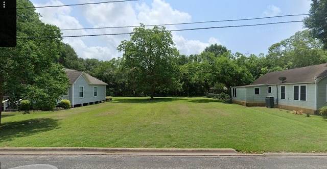 500 E Watt St, El Campo, TX 77437 - photo 1