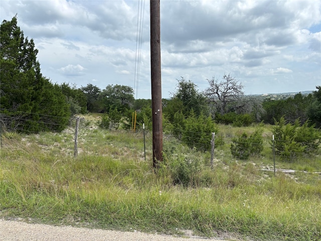 104 Lillian Dr S, Kerrville, TX 78028 - photo 5