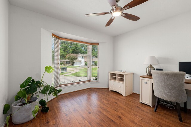 1410 Maygrove Dr, Sugar Land, TX 77498 - photo 10