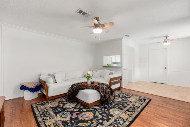 1410 Maygrove Dr, Sugar Land, TX 77498 - photo 14