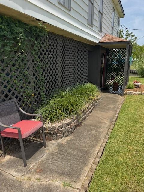 1571 Blue Water Dr, Freeport, TX 77541 - photo 3