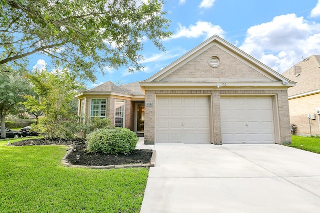 20138 E Lakebridge Ln, Richmond, TX 77407 - photo 1