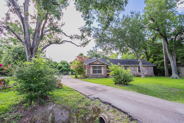 12303 Maxim Dr, Houston, TX 77065 - photo 2