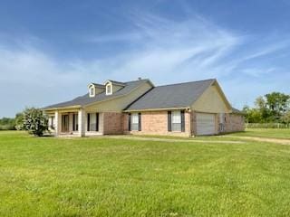 4739 Meadowlark Ln, Sealy, TX 77474 - photo 1