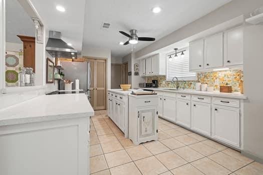 33 Crystal Lake Ln, The Woodlands, TX 77380 - photo 11