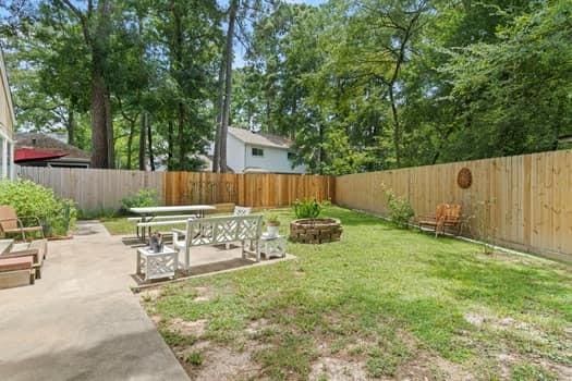 33 Crystal Lake Ln, The Woodlands, TX 77380 - photo 22