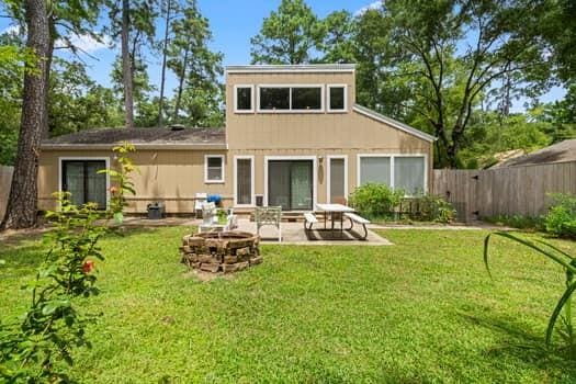 33 Crystal Lake Ln, The Woodlands, TX 77380 - photo 23