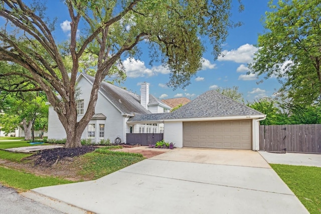 1302 Beutel Dr, Houston, TX 77055 - photo 32