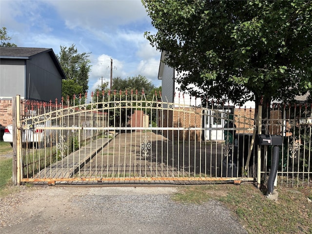 2131 Campbell Rd, Houston, TX 77080 - photo 1