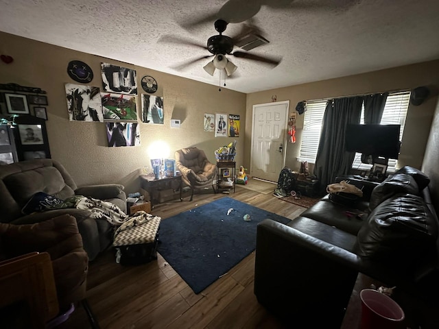 2713 27th Ave N, Texas City, TX 77590 - photo 3