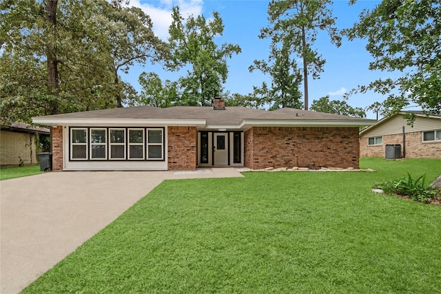 308 White Oak St, Livingston, TX 77351 - photo 1
