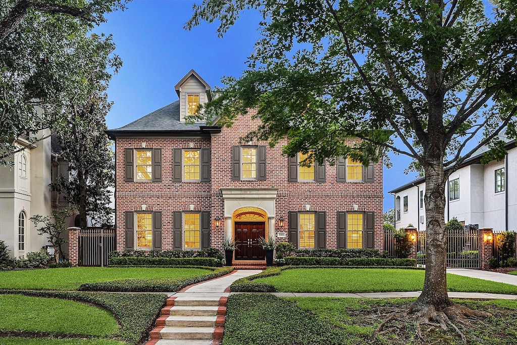 3609 Robinhood St, West University Place, TX 77005 - photo 1