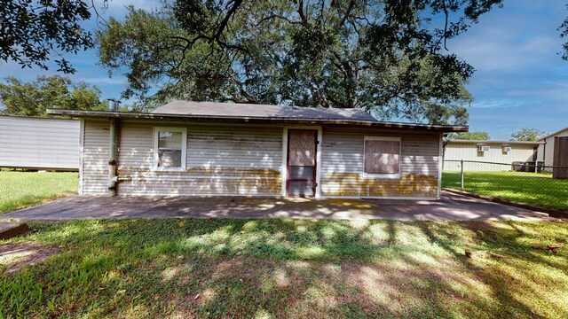 406 S 7th St, Alvin, TX 77511 - photo 36