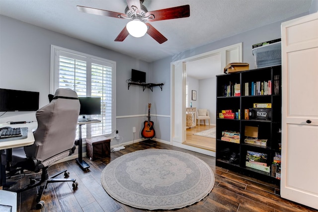 8131 Debbie Gay Dr, Houston, TX 77040 - photo 17