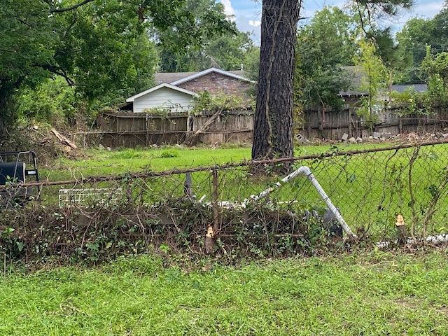 8001 Flintridge Dr, Houston, TX 77028 - photo 2
