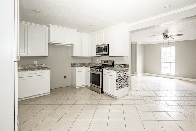 9207 Cobbleshire Dr, Houston, TX 77037 - photo 14