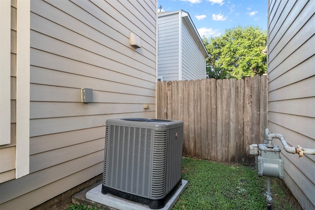 3711 W Ashford Villa Ln, Houston, TX 77082 - photo 32