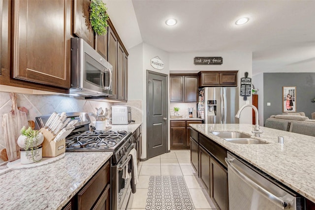 8319 Silent Deep Dr, Rosenberg, TX 77469 - photo 15