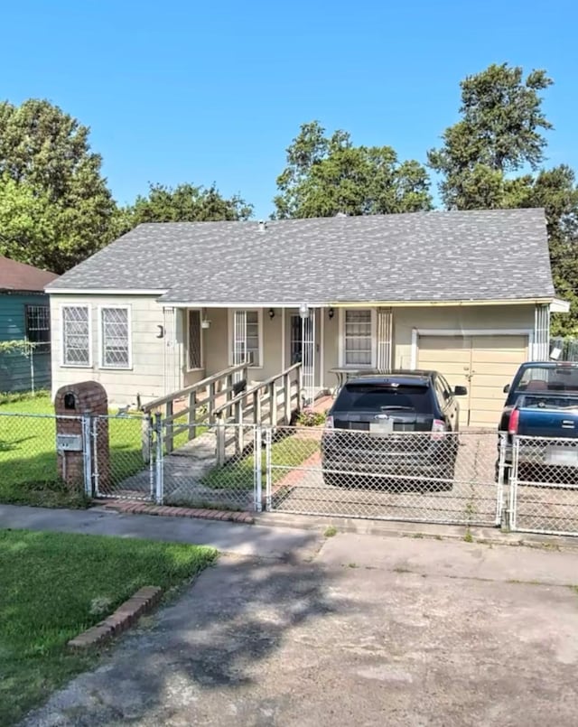 1130 Rouse St, Houston, TX 77020 - photo 1