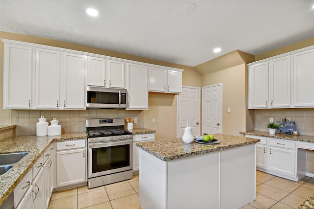 8019 Spring Bluebonnet Dr, Sugar Land, TX 77479 - photo 18