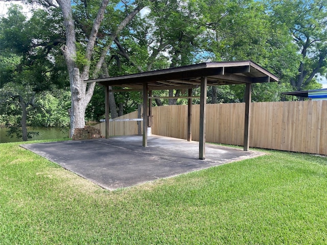 127 Woodcrest St, Clute, TX 77531 - photo 5