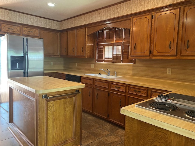 127 Woodcrest St, Clute, TX 77531 - photo 11