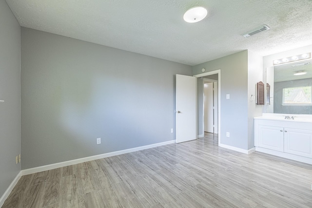 11815 Spruce Mountain Dr, Houston, TX 77067 - photo 12