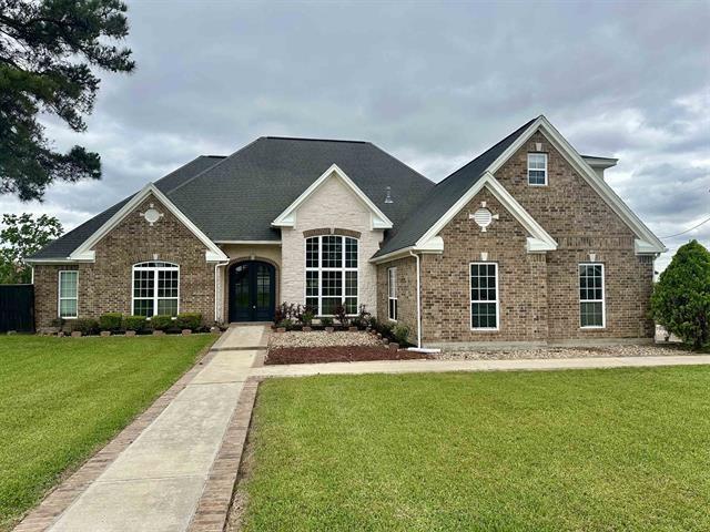 305 Tyler Dr, Bridge City, TX 77630 - photo 1