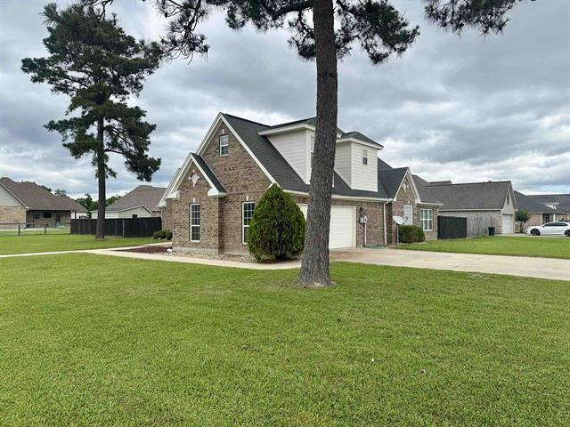 305 Tyler Dr, Bridge City, TX 77630 - photo 2