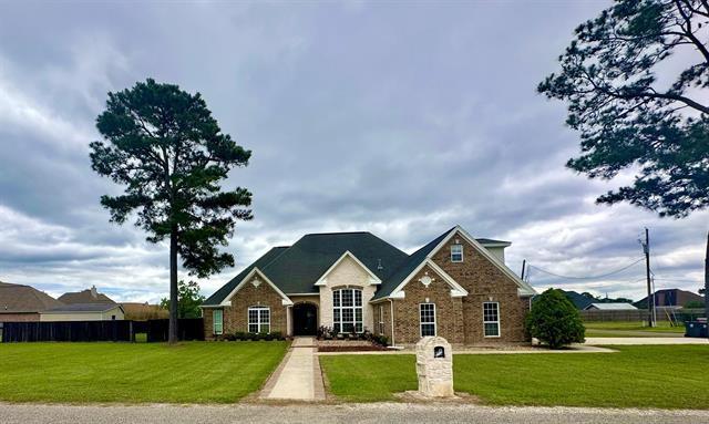 305 Tyler Dr, Bridge City, TX 77630 - photo 3