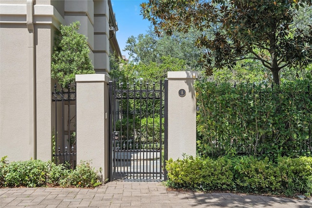 5025 Tangle Ln Unit A, Houston, TX 77056 - photo 2