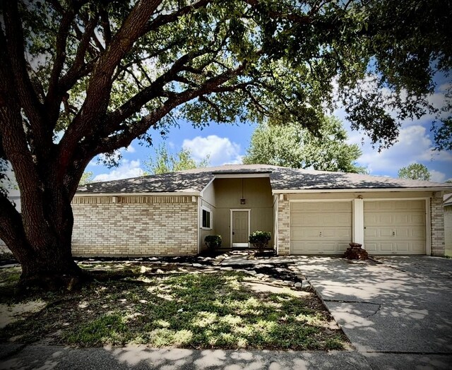 4806 Lost Lake Ln, Spring, TX 77388 - photo 1