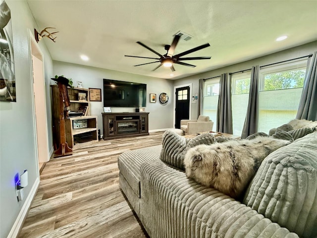 318 Acacia St, Lake Jackson, TX 77566 - photo 4
