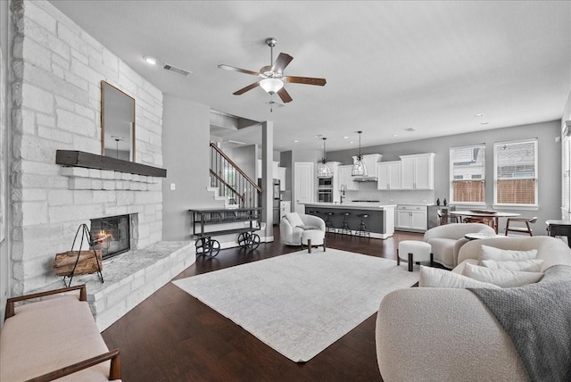 2932 Hawkins Creek Ln, League City, TX 77573 - photo 19