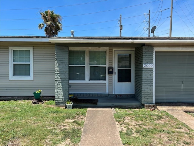 2009 Neumann Dr, Galveston, TX 77551 - photo 1