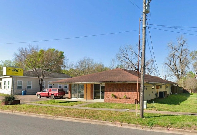408 S La Salle St, Navasota, TX 77868 - photo 2