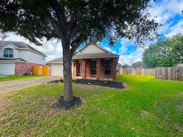 1230 Law Ct, Rosenberg, TX 77471 - photo 2
