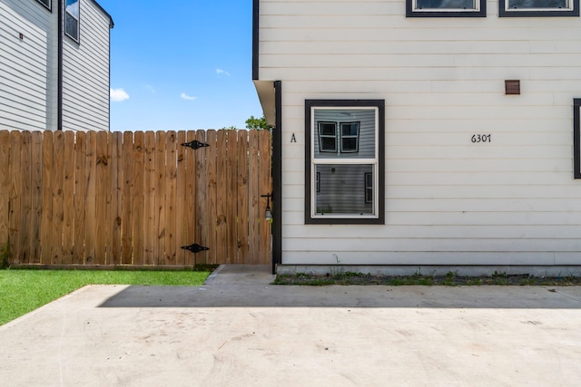 6307 Sandra St, Houston, TX 77028 - photo 24