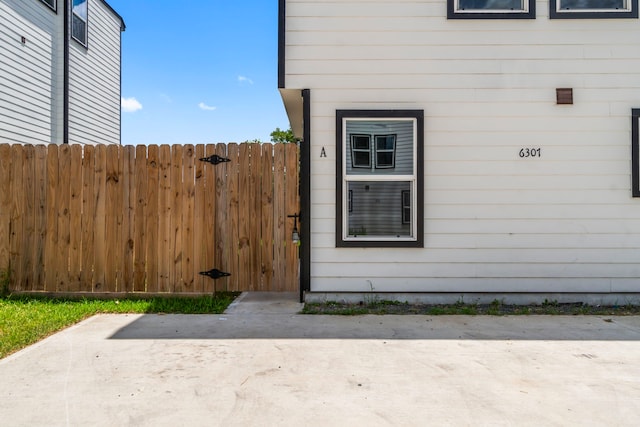 6307 Sandra St, Houston, TX 77028 - photo 29