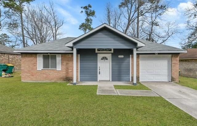 304 Jill St, Conroe, TX 77303 - photo 1