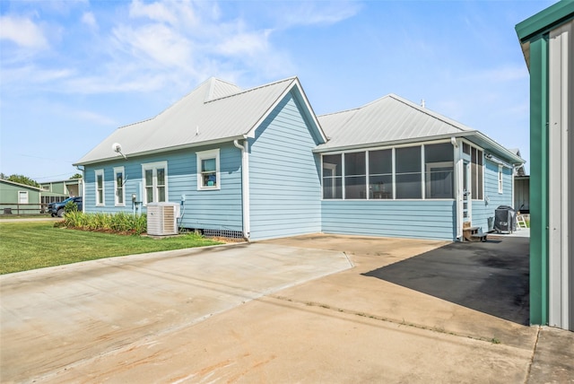 664 Laurel St S, Matagorda, TX 77457 - photo 6