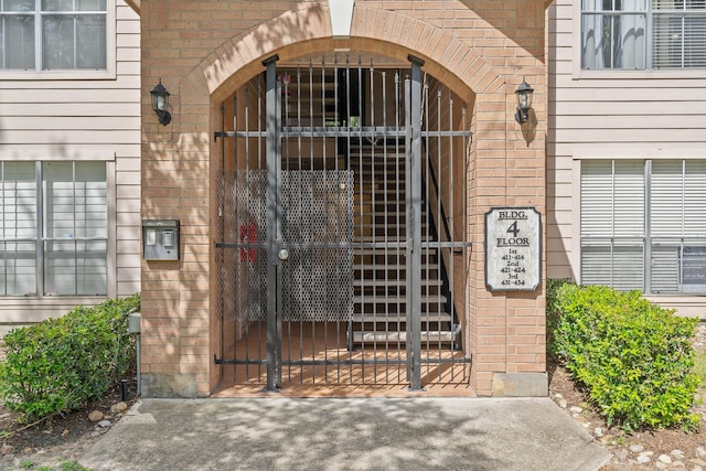 8051 Bay Branch Dr Unit 424, The Woodlands, TX 77382 - photo 2