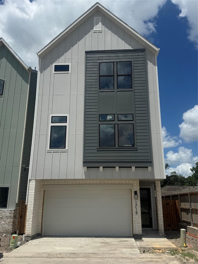 1715 Bologna Ln, Houston, TX 77055 - photo 2