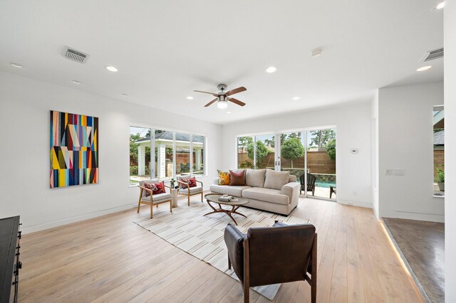 1518 Bayram Dr, Houston, TX 77055 - photo 6