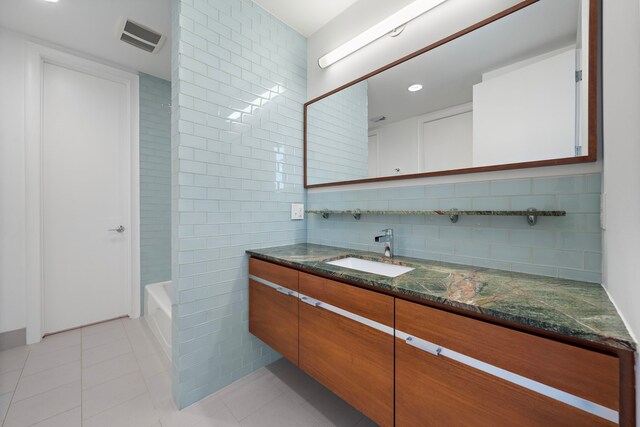 1518 Bayram Dr, Houston, TX 77055 - photo 32