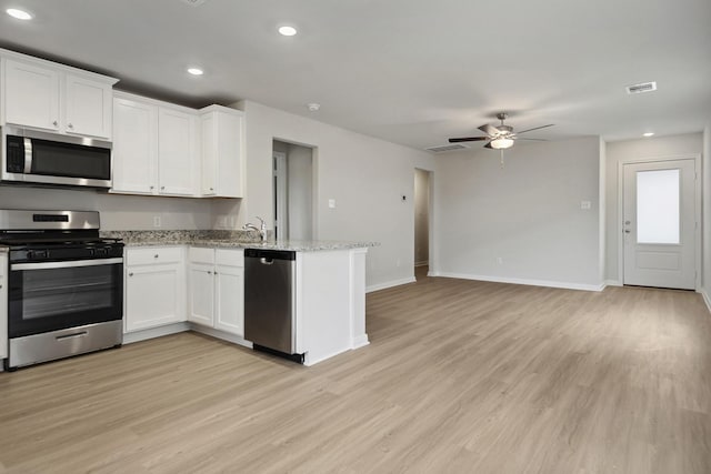 15830 Berry Hill Dr, Conroe, TX 77303 - photo 2